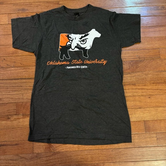 Tultex brand t-shirt size Small - Picture 1 of 2